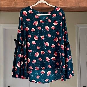 V-Neck Floral Blouse Size L